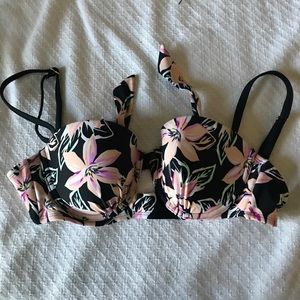 Cute floral bikini top!!!